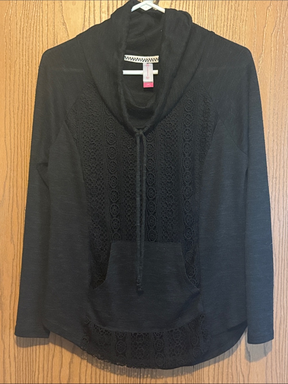 No Boundaries Black Lace-Panel Cowl Pullover Hoodie